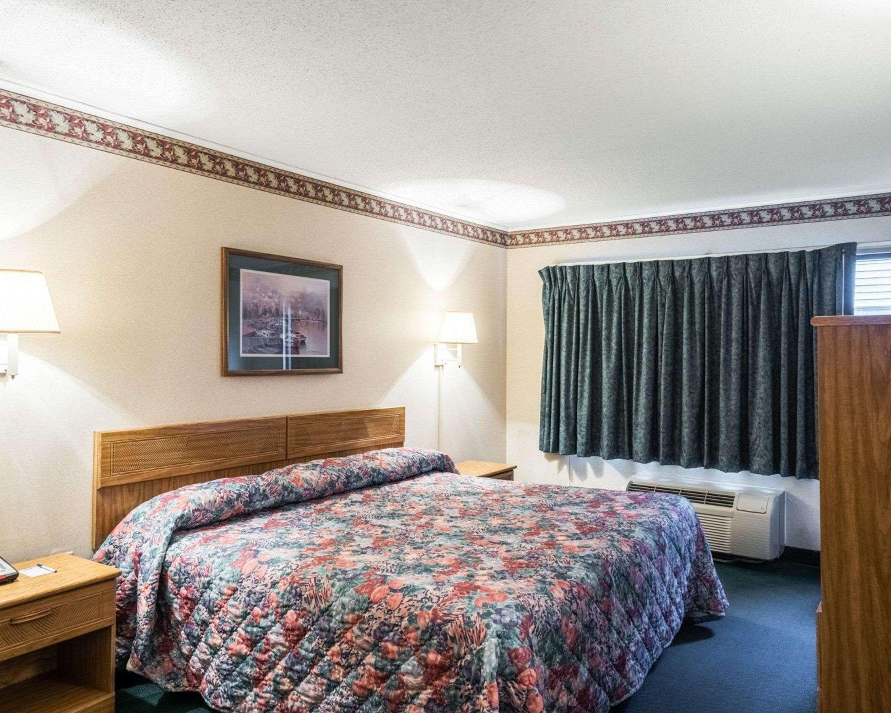 Rodeway Inn & Suites Rehoboth Beach Exterior photo